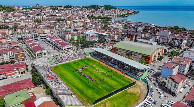 ÜNYE'DE 23 NİSAN COŞKUSU