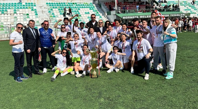 VALİ EROL'DAN ÜNYE KADIN FUTBOL KULÜBÜ'NE KUTLAMA