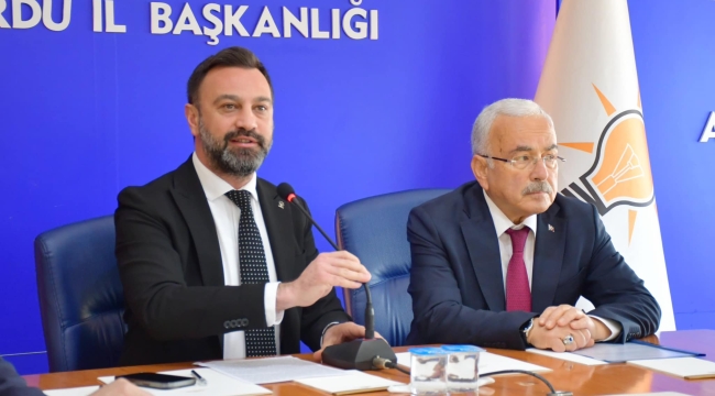 YENİ DÖNEMİN İLK BÜYÜKŞEHİR BELEDİYE MECLİSİ PARTİ GRUBU TOPLANTISI YAPILDI