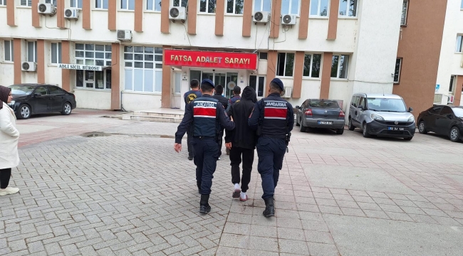 JANDARMA HAYVAN HIRSIZLARINI KISKIVRAK YAKALADI