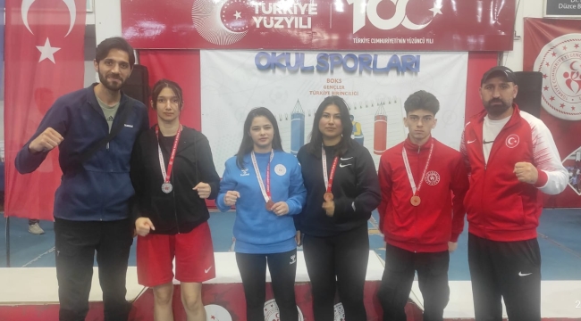 ORDU'YA BOKSTA DÖRT MADALYA