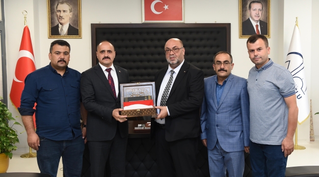 DULKADİROĞLU BELEDİYE BAŞKANI AKPINAR, ATAUZDER'E BAYRAM SEVİNCİ YAŞATTI