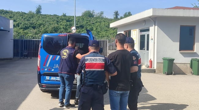 JANDARMA TİMLERİ PEŞLERİNİ BIRAKMADI