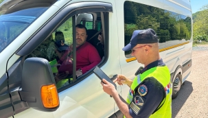 JANDARMA TRAFİK DENETİMLERİNİ SÜRDÜRÜYOR