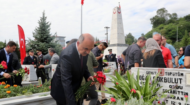 15 TEMMUZ'DA ŞEHİTLER DUALARLA YAD EDİLDİ