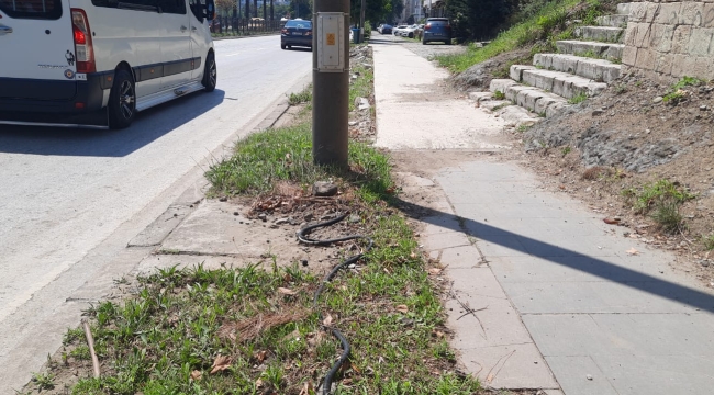 ALTINORDU'DA TEHLİKE YARATAN ELEKTRİK KABLOLARI