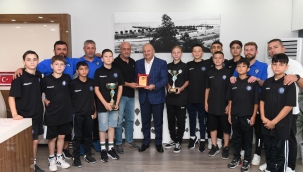 BAŞKAN TAVLI'DAN ŞAMPİYON ÜFK'YA TEBRİK…