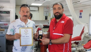 KAN BAĞIŞÇISI CELAL KANCAN, ALTINLA ÖDÜLLENDİRİLDİ