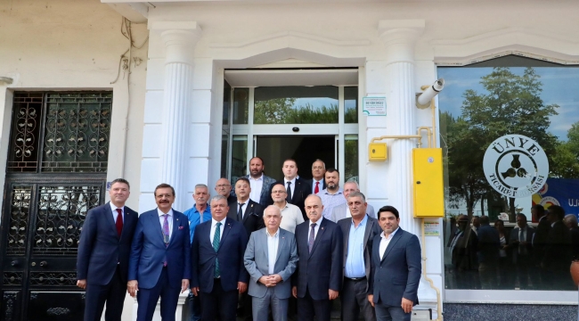 RİFAT HİSARCIKLIOĞLU VE CEMİL ÇİÇEK ÜNYE'DE