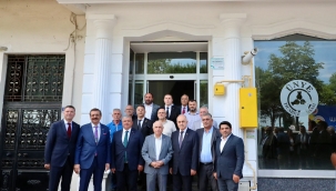 RİFAT HİSARCIKLIOĞLU VE CEMİL ÇİÇEK ÜNYE'DE