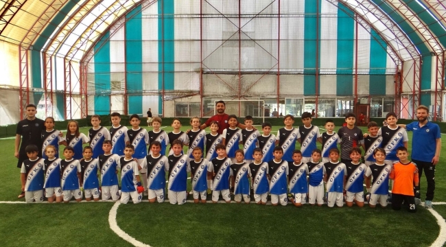 ÜFK'DA YAZ FUTBOL OKULU DEVAM EDİYOR