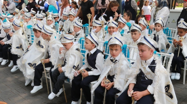 ÜNYE'DE 60 ÇOCUK ERKEKLİĞE İLK ADIMINI ATTI