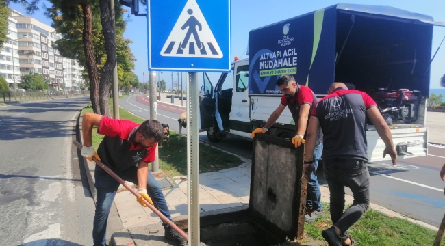 BÜYÜKŞEHİRDEN ALTYAPIDA TEMİZLİK SEFERBERLİĞİ 