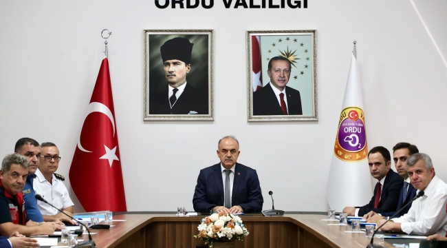 İl Göç Kurulu Koordinasyon Toplantısı, Vali Erol'un Başkanlığında Yapıldı
