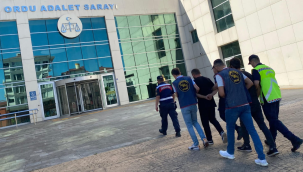 JANDARMA'DAN SİLAH VE UYUŞTURUCU KAÇAKÇILIĞINA DARBE!