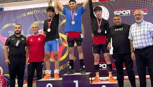 ORDULU YASER YILMAZ HALTERDE TÜRKİYE ÜÇÜNCÜSÜ