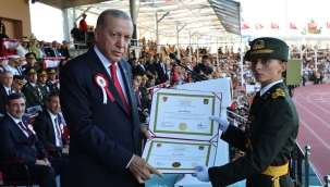 AKKUŞLU TEĞMEN KARA HARP OKULU BİRİNCİSİ