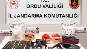 JANDARMA KUMRU'DA DEFİNECİLERE GÖZ AÇTIRMADI!