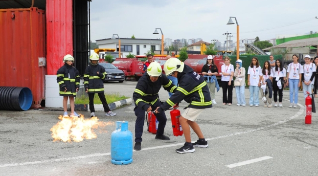 TÜBİTAK ÖĞRENCİLERİNE İTFAİYE EĞİTİMİ
