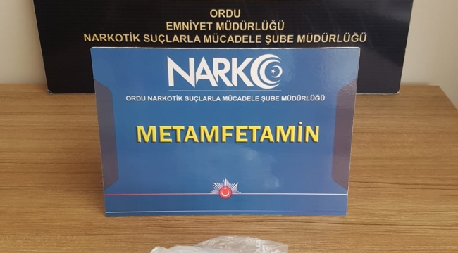 UYUŞTURUCUDAN 8 KİŞİ GÖZALTINA ALINDI