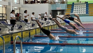 29 EKİM COŞKUSU, YÜZME YARIŞLARIYLA BAŞLADI