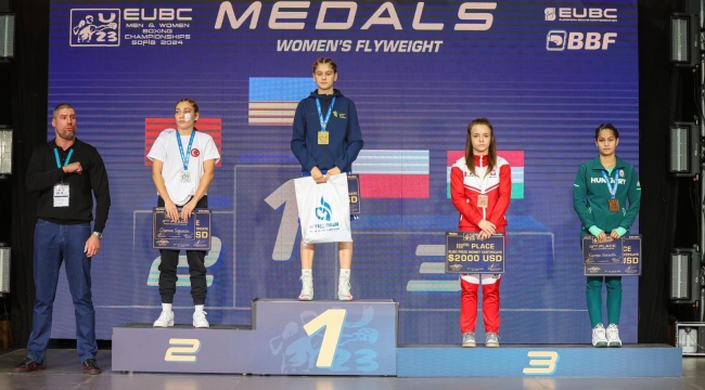 BÜYÜKŞEHRİN MİLLİ BOKSÖR'Ü GAMZE SOĞUKSU AVRUPA İKİNCİSİ OLDU