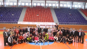 HENTBOL GENÇLER A ERKEKLER İL BİRİNCİLİĞİ MÜSABAKLARI TAMAMLANDI