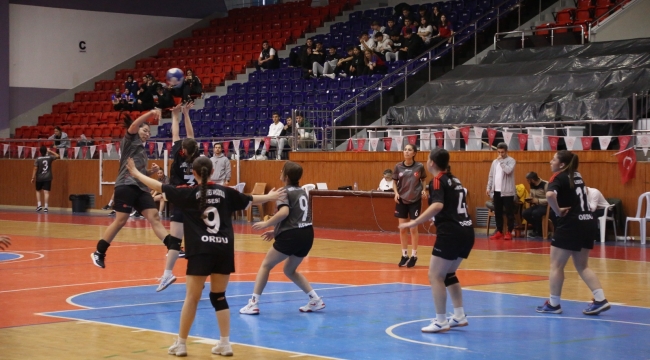 ORDU'DA OKUL SPORLARI MÜSABAKALARI HEYECANLA DEVAM EDİYOR