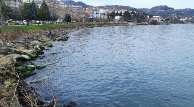 "PERŞEMBE KIYILARINA DOKUNMA!"