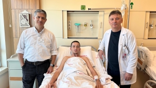 ÜNYE DEVLET HASTANESİ'NDE GENÇ HASTAYA BAŞARILI AMELİYAT