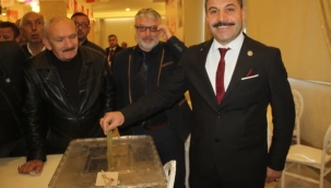 ÜSTÜNDAĞ OLAĞANÜSTÜ KONGREDEN "GÜVEN TAZELEYEREK" ÇIKTI