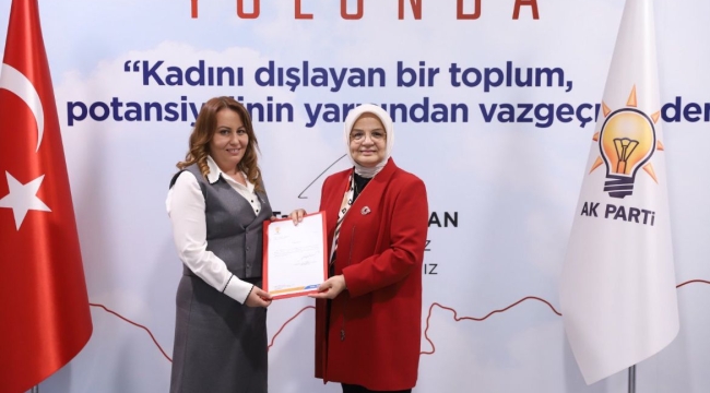 AK PARTİ KADIN KOLLARI İL BAŞKANLIĞI ŞENİZ EYİGÜN'E EMANET