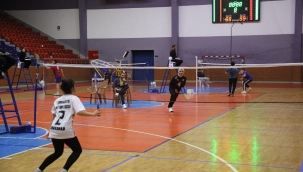 OKUL SPORLARI BADMİNTON İL BİRİNCİLİĞİ MÜSABAKALARI TAMAMLANDI