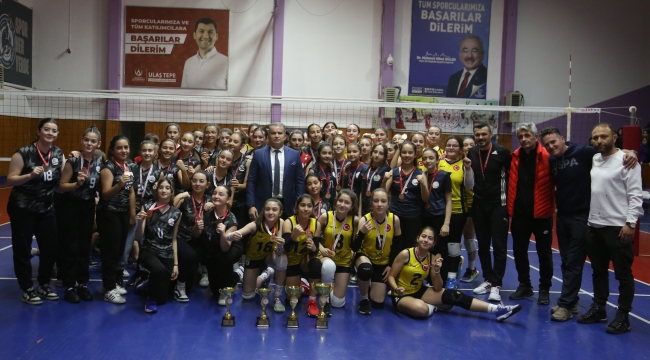 ÜNYE ATATÜRK ORTAOKULU VOLEYBOLDA İL BİRİNCİSİ