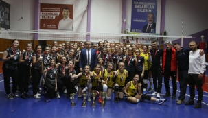 ÜNYE ATATÜRK ORTAOKULU VOLEYBOLDA İL BİRİNCİSİ