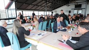 Bakan Müşaviri Ersin, Alevi Dedeleri ve Cemevi Başkanlarıyla Bir Araya Geldi