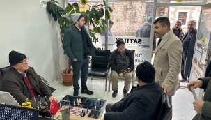 Başkan Üstündağ'dan Çamurlu Esnafına Ziyaret