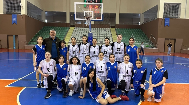 Basketbolda Ordu İl Birincisi ve İkincisi Ünye'den 