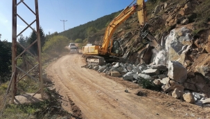 Büyükşehir Yol Çalışmalarına Devam Ediyor
