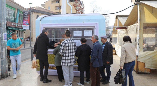'Halk Ekmek' Vatandaşlardan Takdir Topluyor
