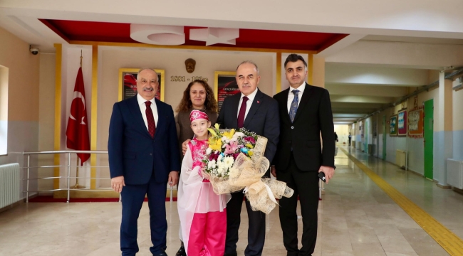 Hayırsever Tören Ailesi Eğitime Katkıda Bulundu