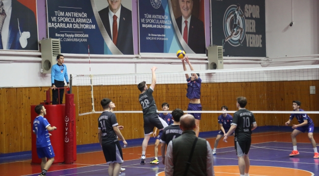 Ordu'da Voleybol Grup Müsabakaları Heyecanı