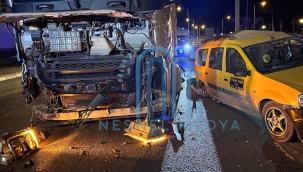 Tır İle Taksi Çarpıştı: 2 Yaralı 