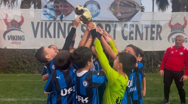 Ünye Futbol Kulübü U11 Takımı Antalya'da Şampiyon Oldu