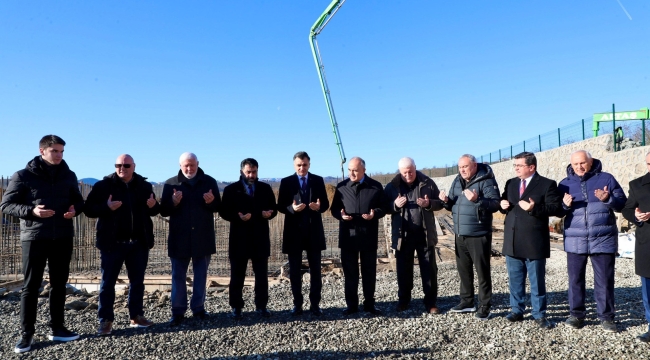 Vali Erol, Hayırsever Altaş Ailesi Tarafından Yaptırılan Anaokulu İnşaatında İncelemede Bulundu