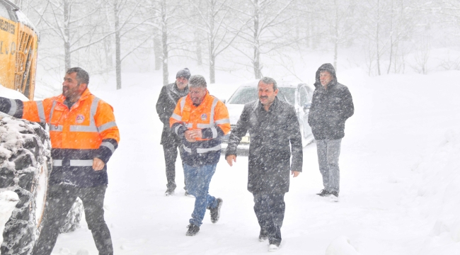 Akkuş'ta Kar Kalınlığı 1 Metreye Ulaştı