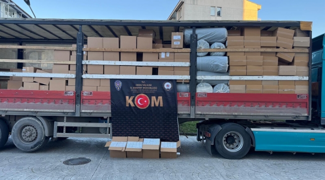 Fatsa'da Kaçak Makaron Ele Geçirildi