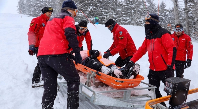 Jandarma ve İtfaiyeden Ortak "Çığda Arama Kurtarma" Tatbikatı