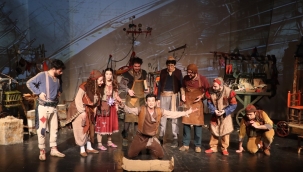 Soğuk Kış Günleri, Tiyatro İle Isındı