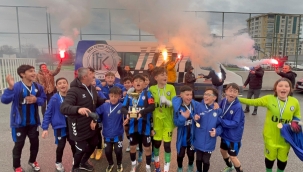 ÜFK'dan Bir Şampiyonluk Daha